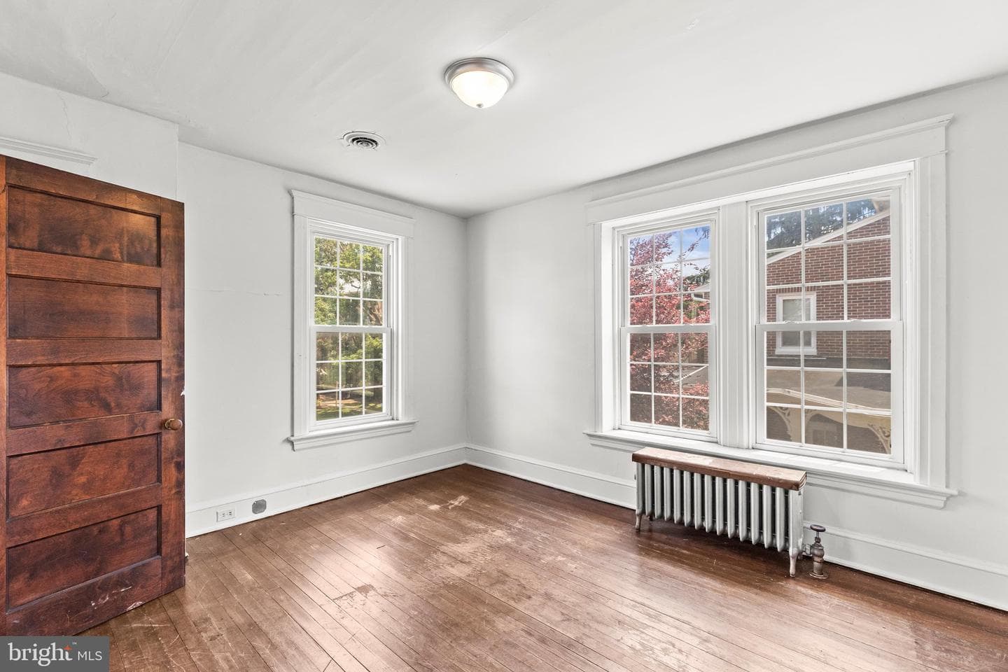 228 Baltimore St photo 29