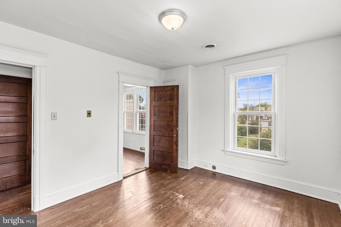 228 Baltimore St photo 30