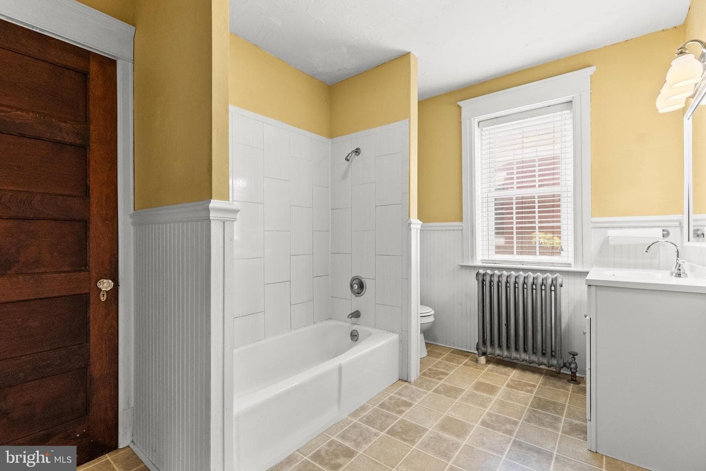 228 Baltimore St photo 35