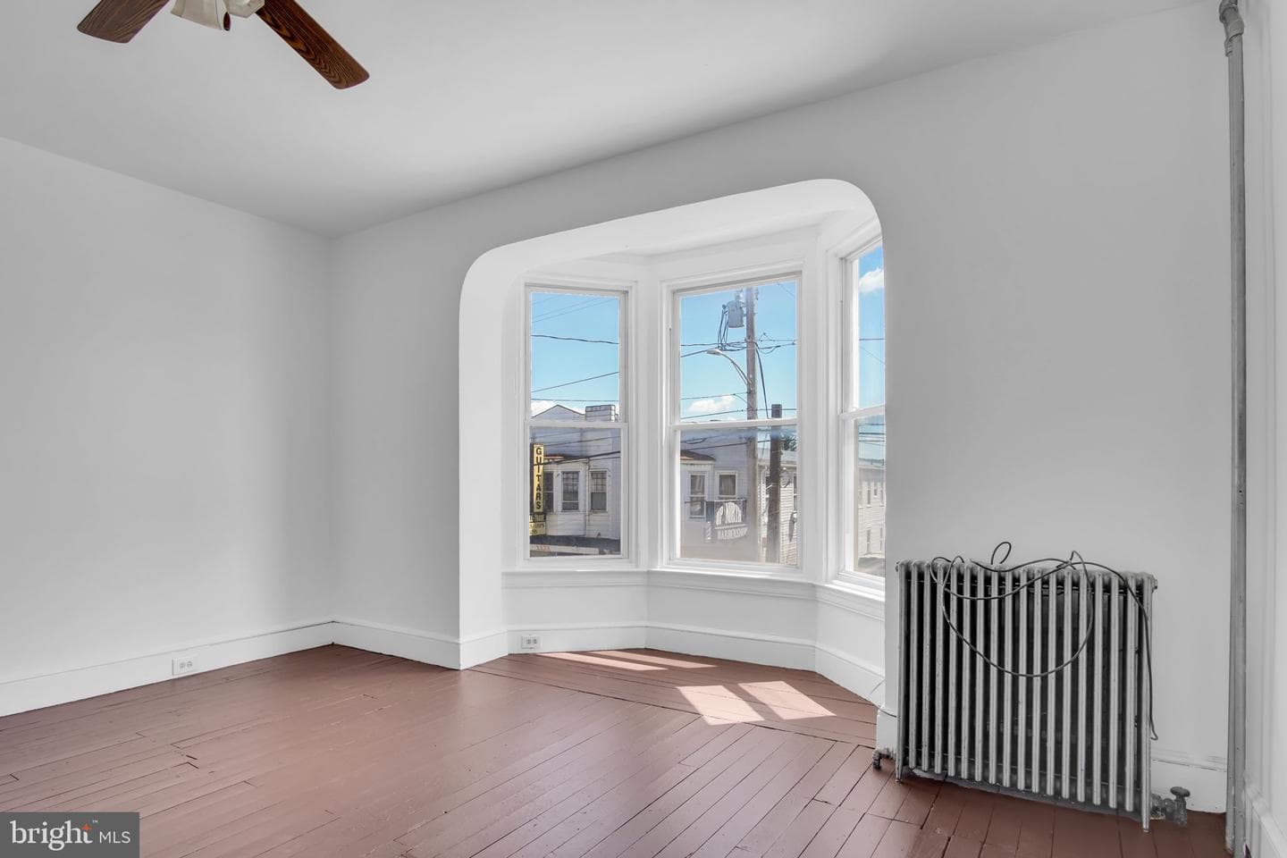 1122 N George Street photo 26