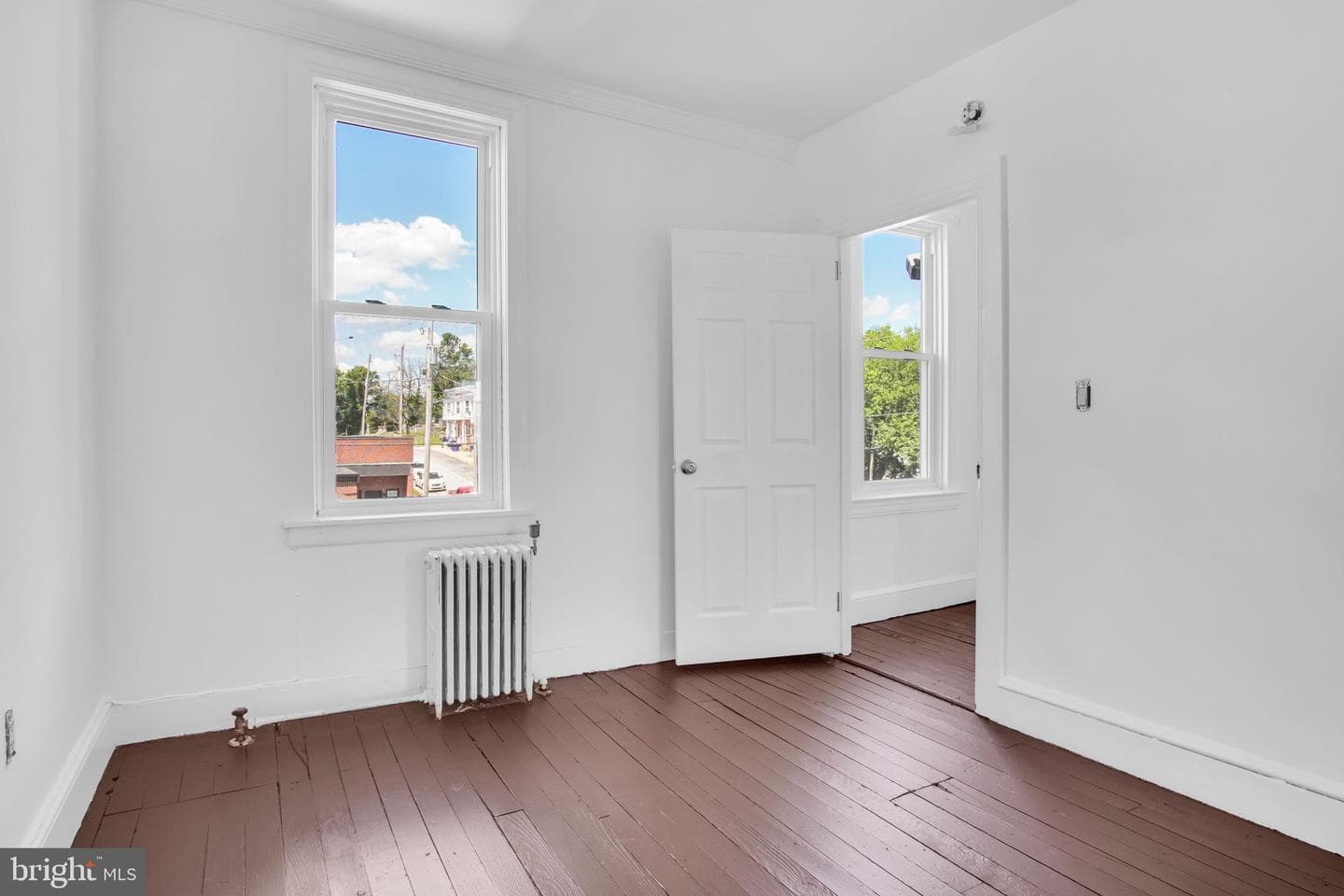 1122 N George Street photo 31