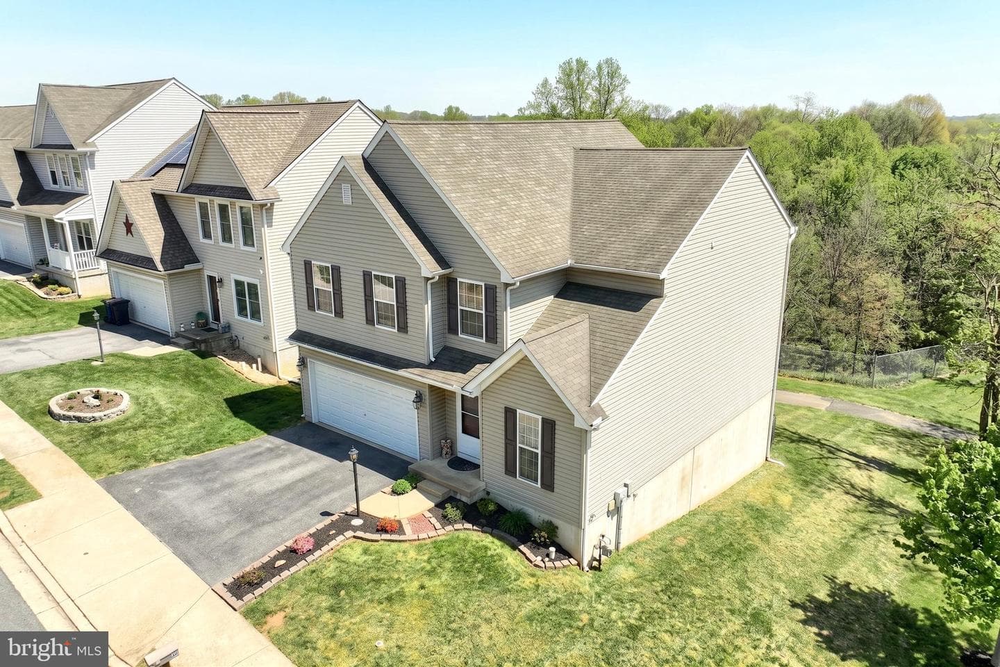 14 Barberry Court photo 3