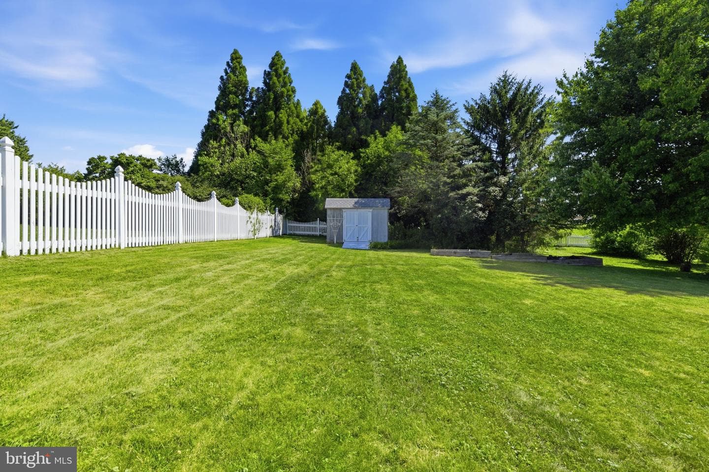 16 Liberty Avenue photo 37