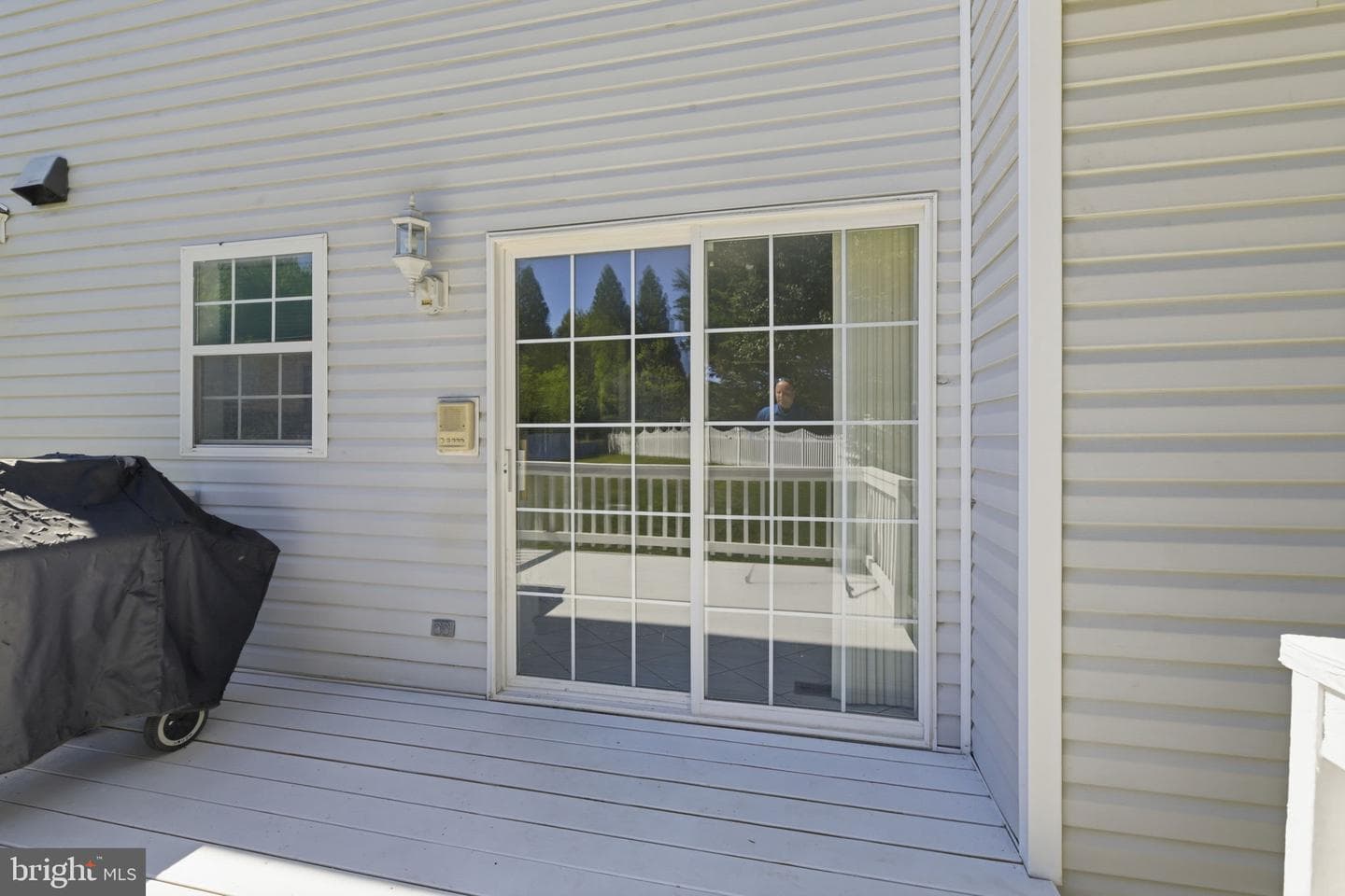 16 Liberty Avenue photo 40