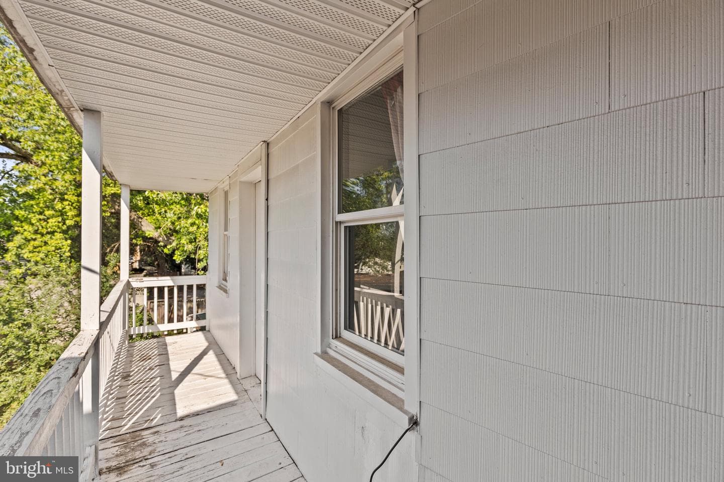 518 S Queen St photo 23