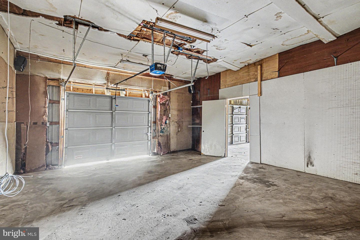 503 E Market Street photo 26