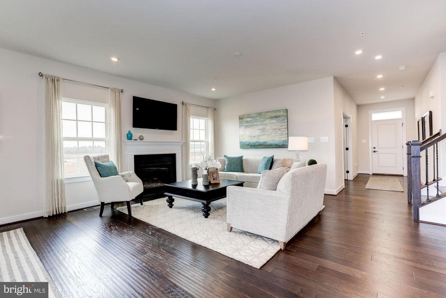 384 Kelso Drive photo 6