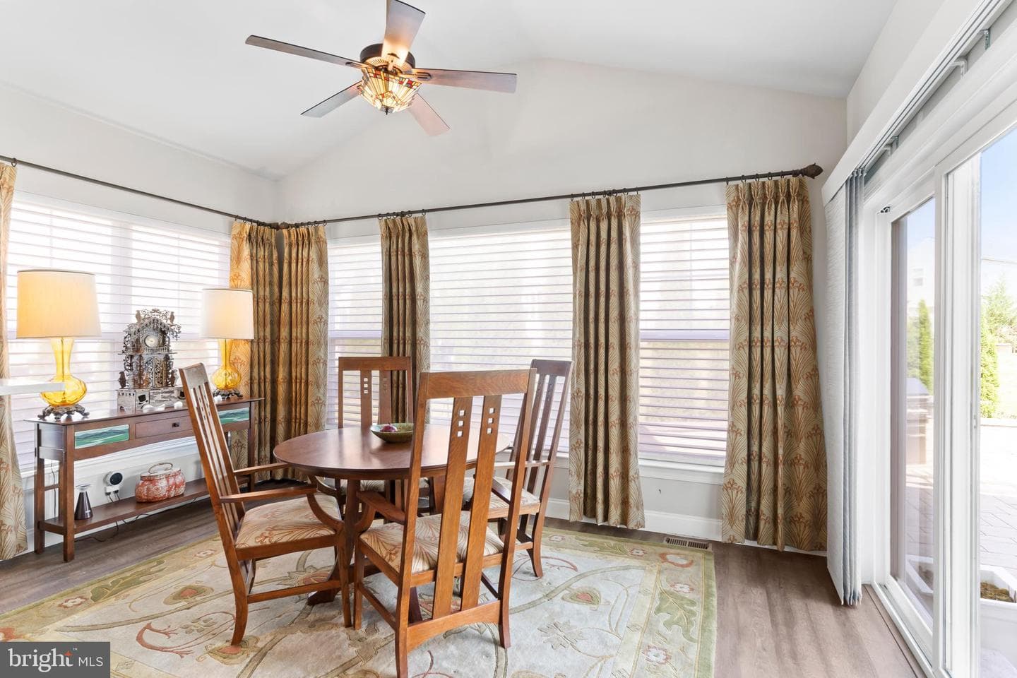 312 Hialeah Drive photo 10