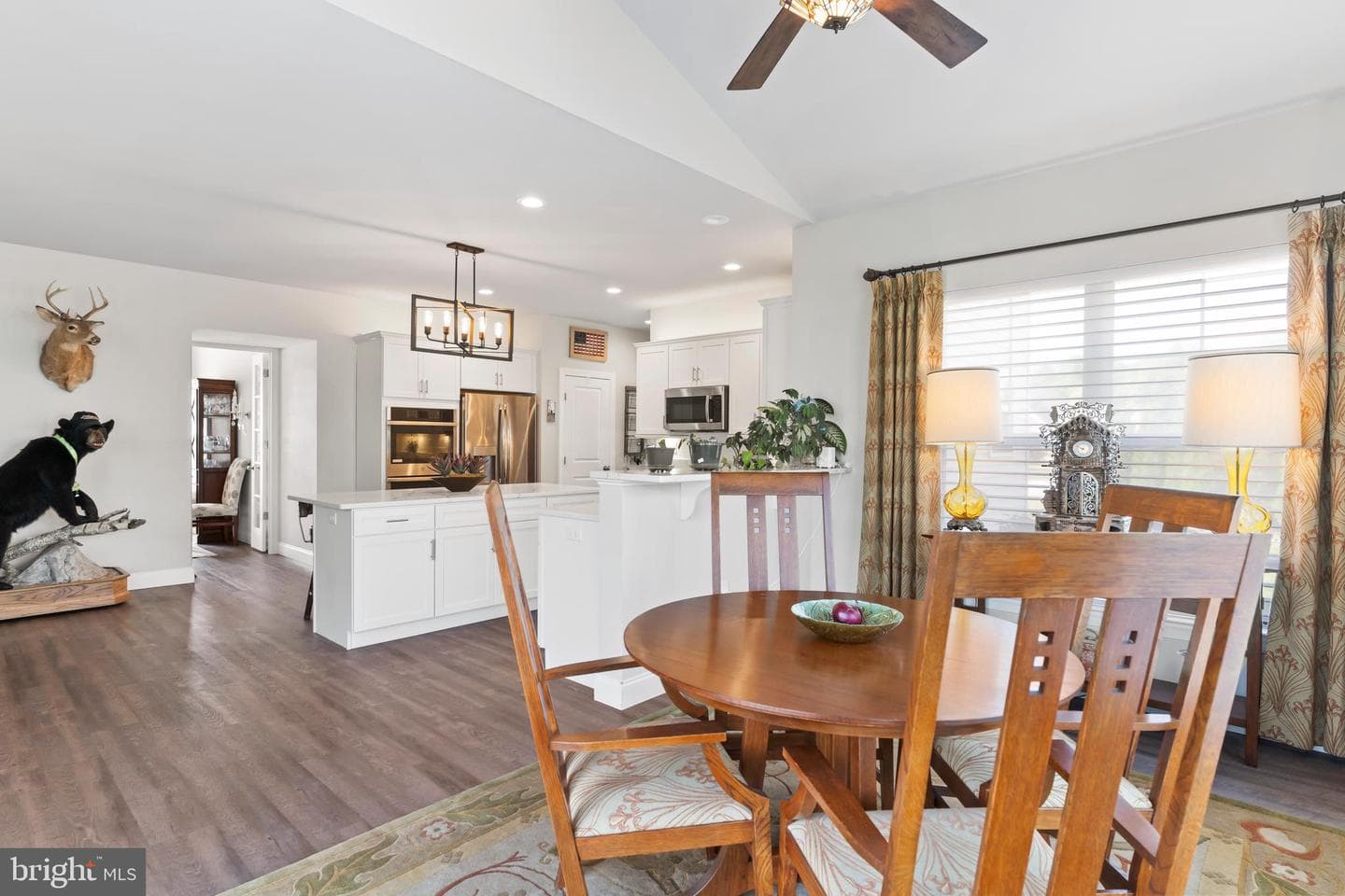 312 Hialeah Drive photo 8
