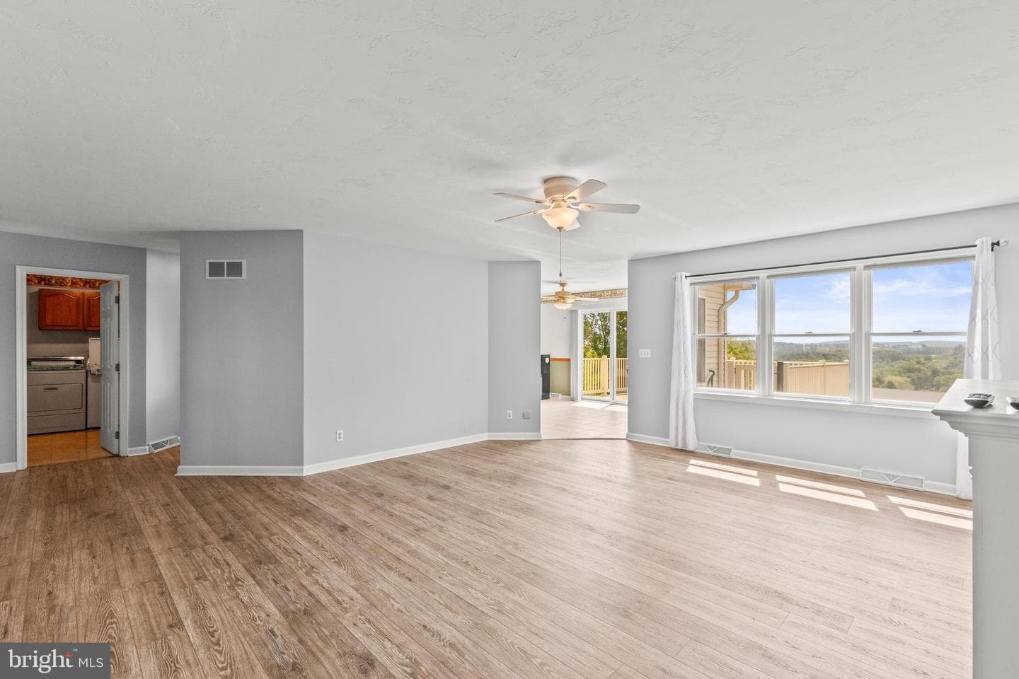 151 Overview Circle E photo 13