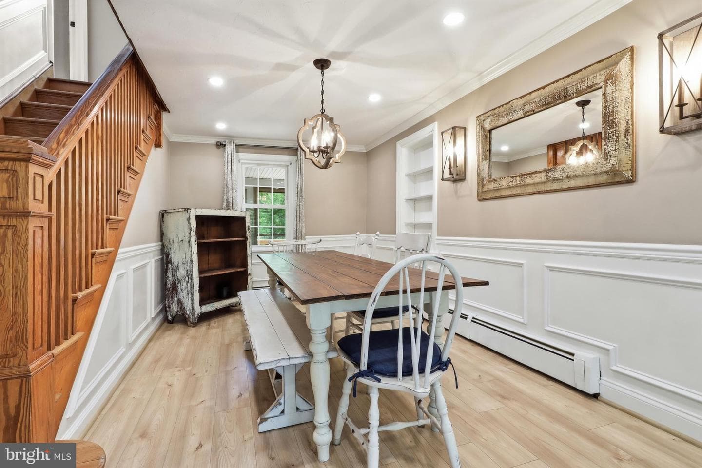 690 Academy Road photo 14