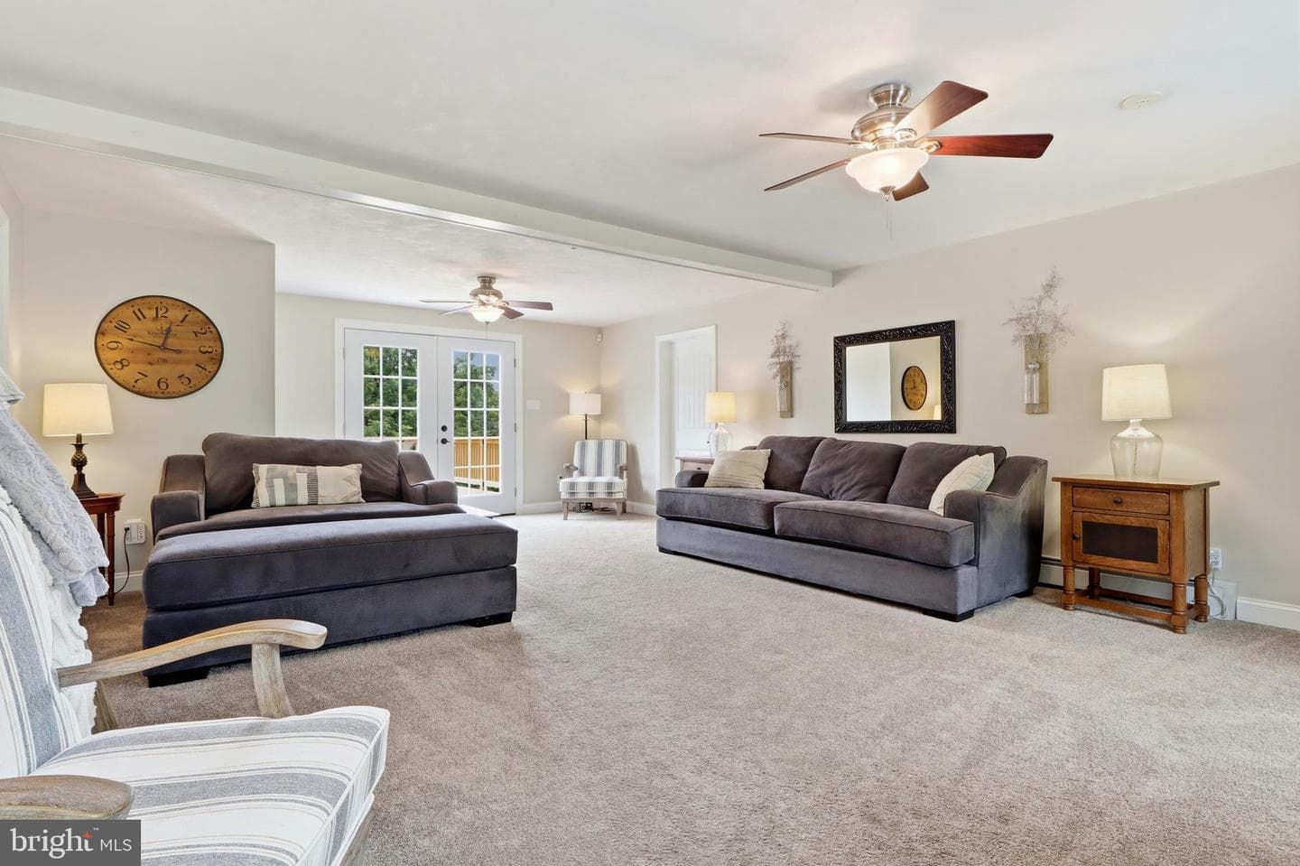 690 Academy Road photo 16