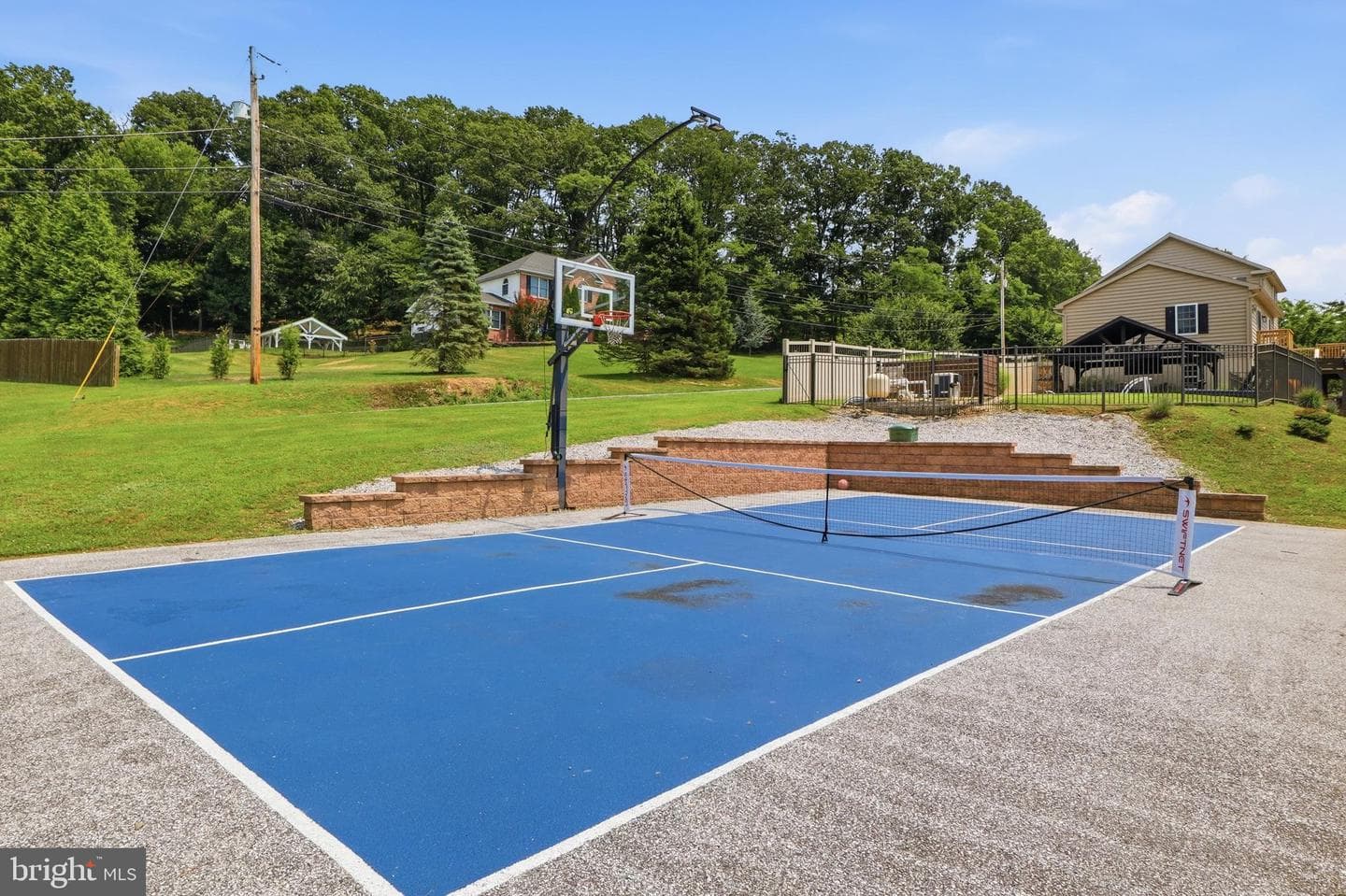 690 Academy Road photo 64
