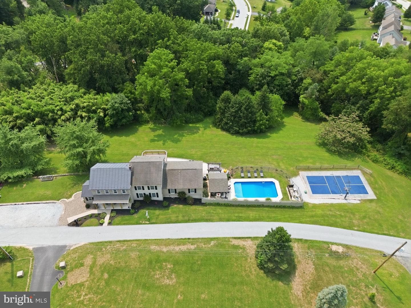 690 Academy Road photo 83