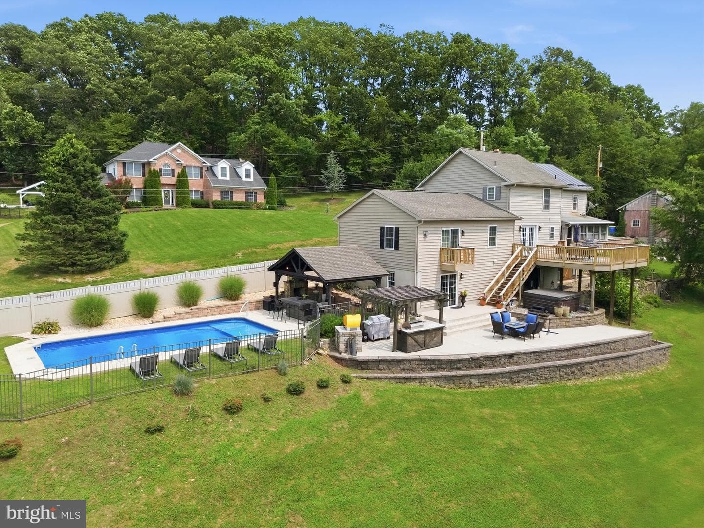 690 Academy Road photo 89