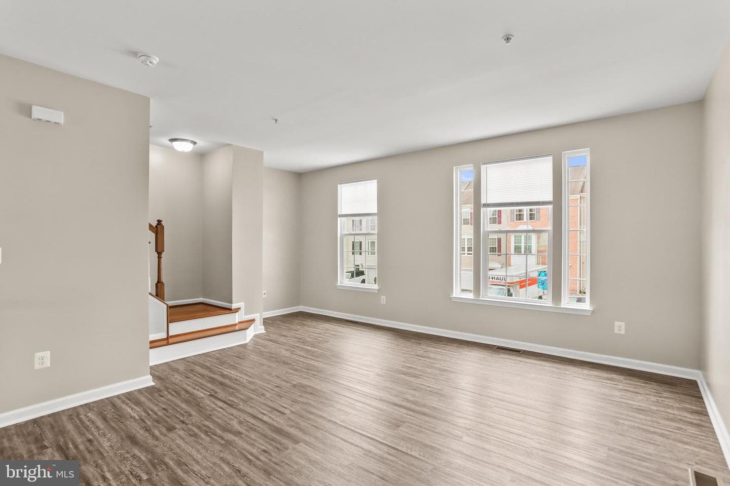806 Blossom Drive photo 18