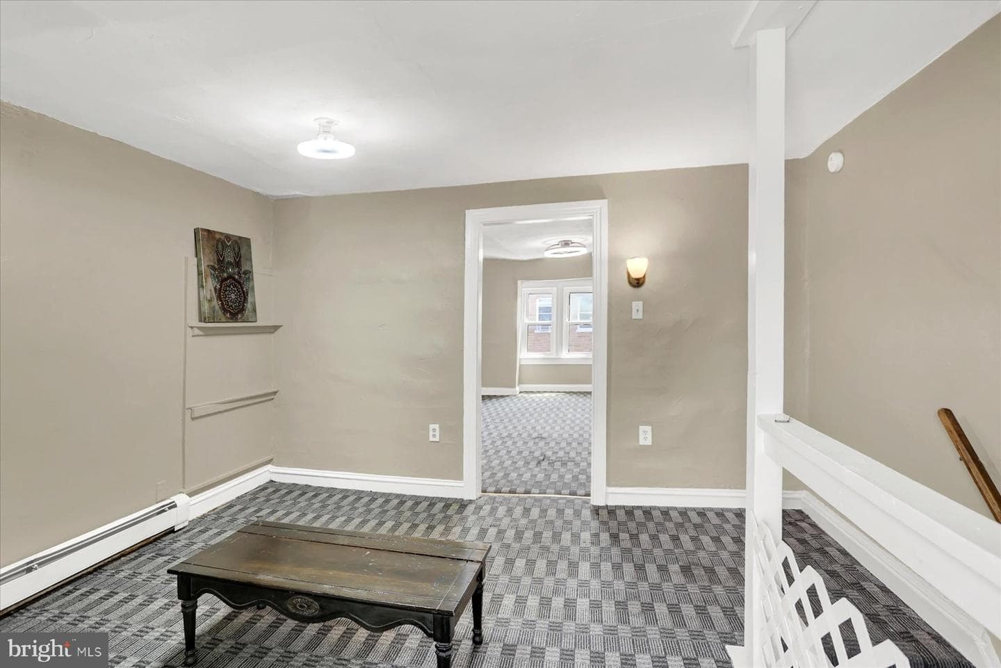 136 S Queen Street photo 20