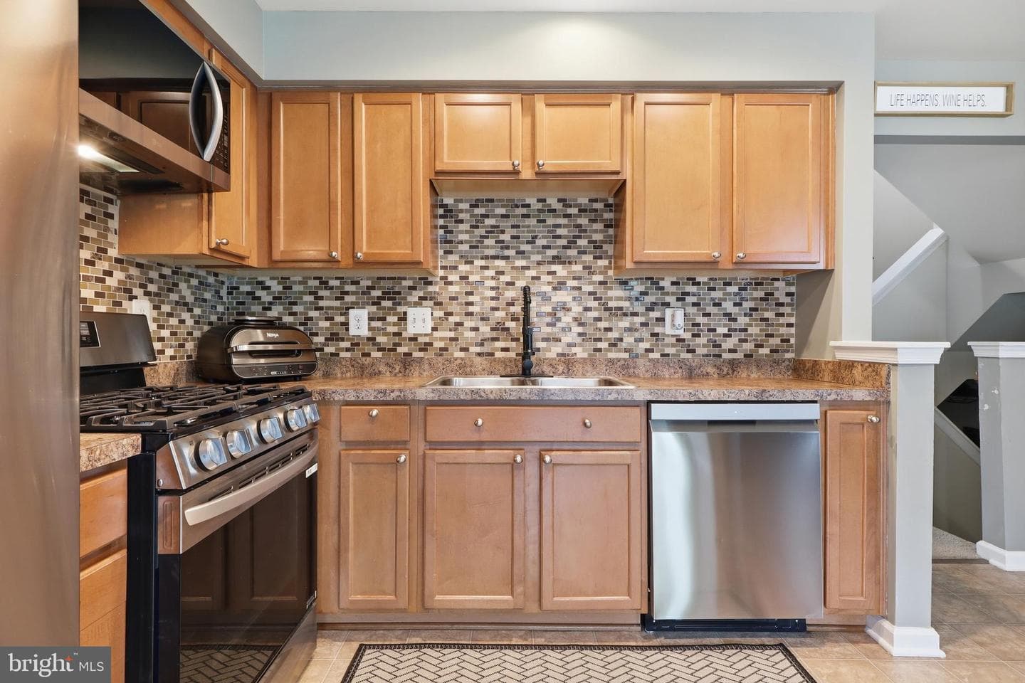 844 Blossom Drive photo 21