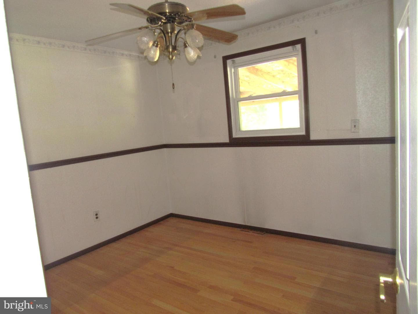 96 Kendale Road photo 13