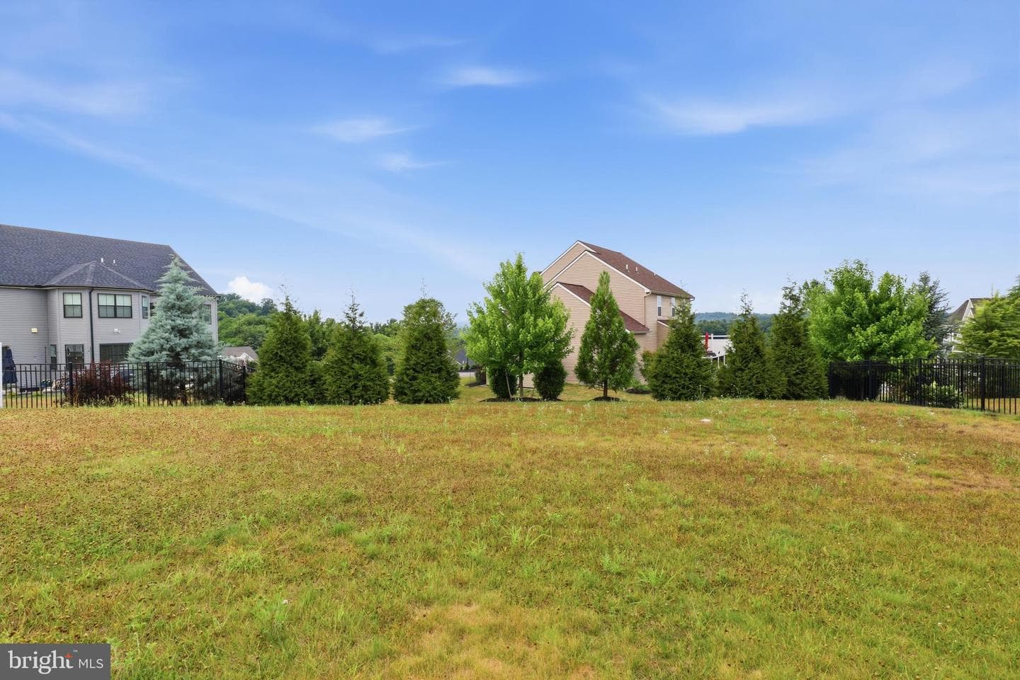 216 Hollyhock Drive photo 38