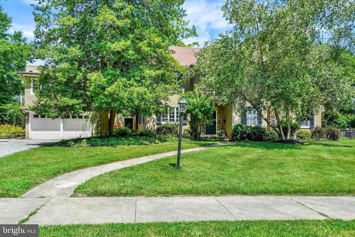 915 Arlington Road photo 4