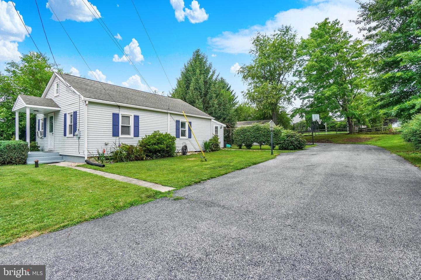 2690 Clearview Drive photo 3