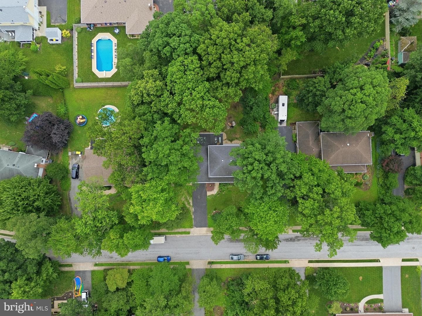 3729 Silverwood Drive photo 46