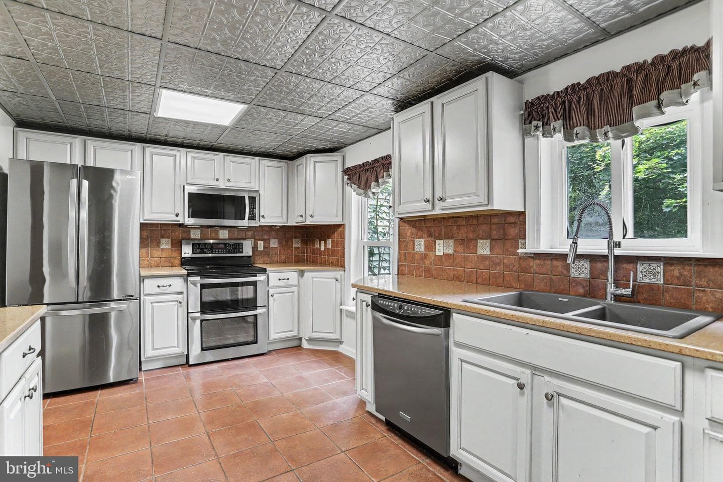 660 Mumper Lane photo 15