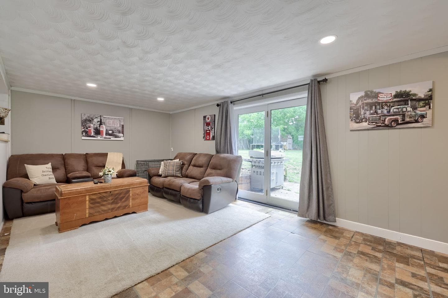 2520 Log Cabin Road photo 29