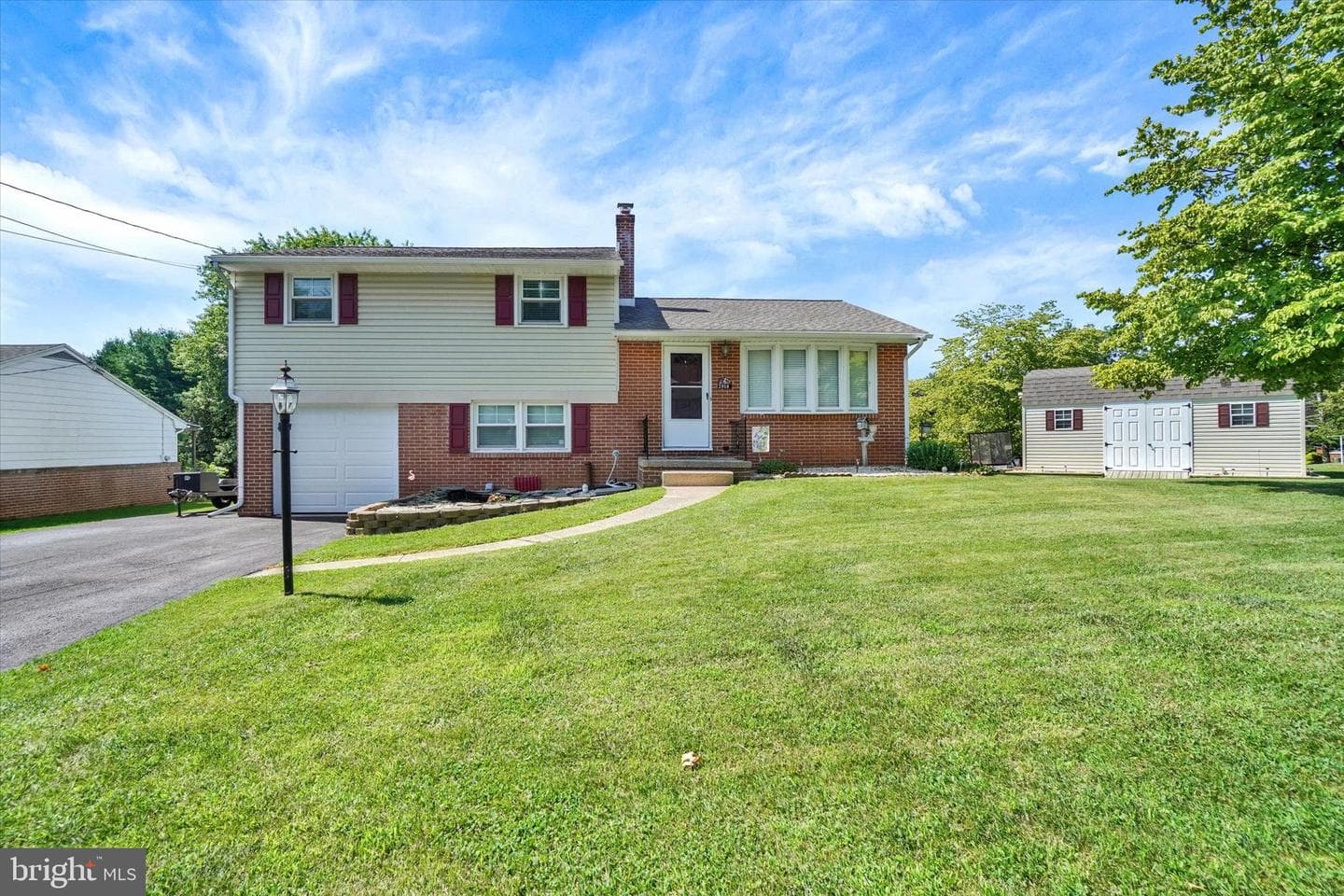2918 Herrlyn Court photo 34