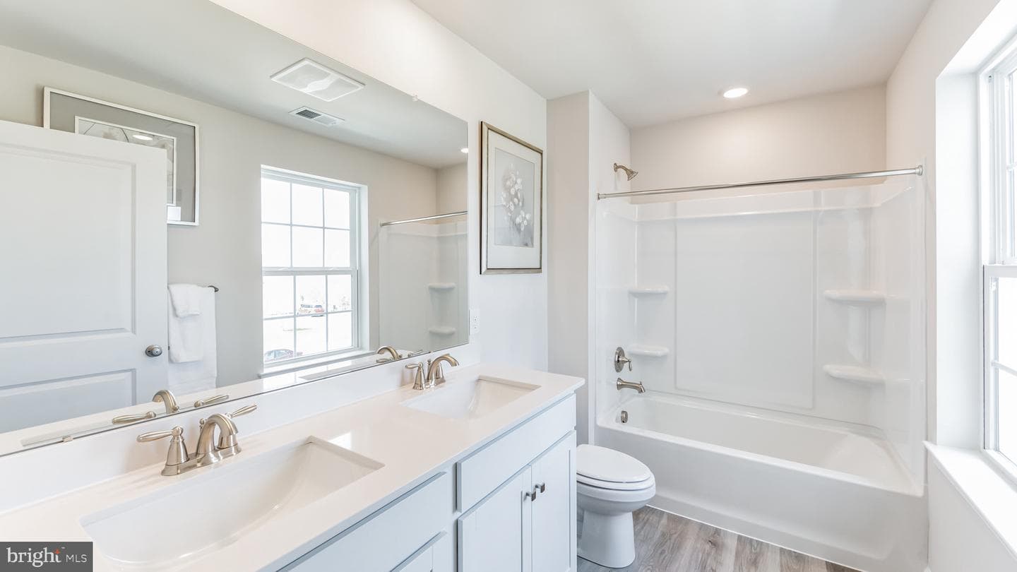 130 Christina Drive photo 24