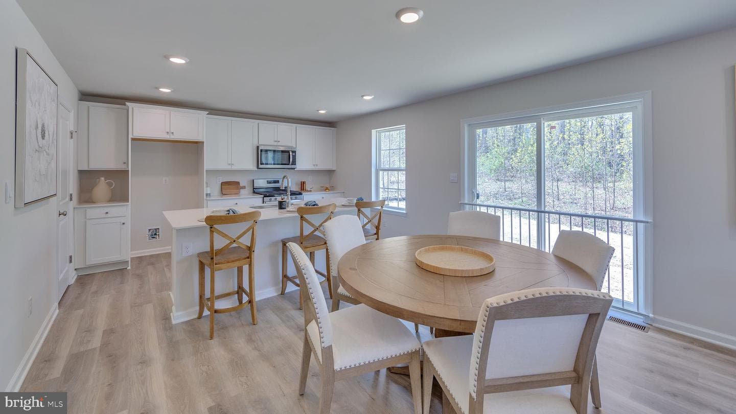 130 Christina Drive photo 8