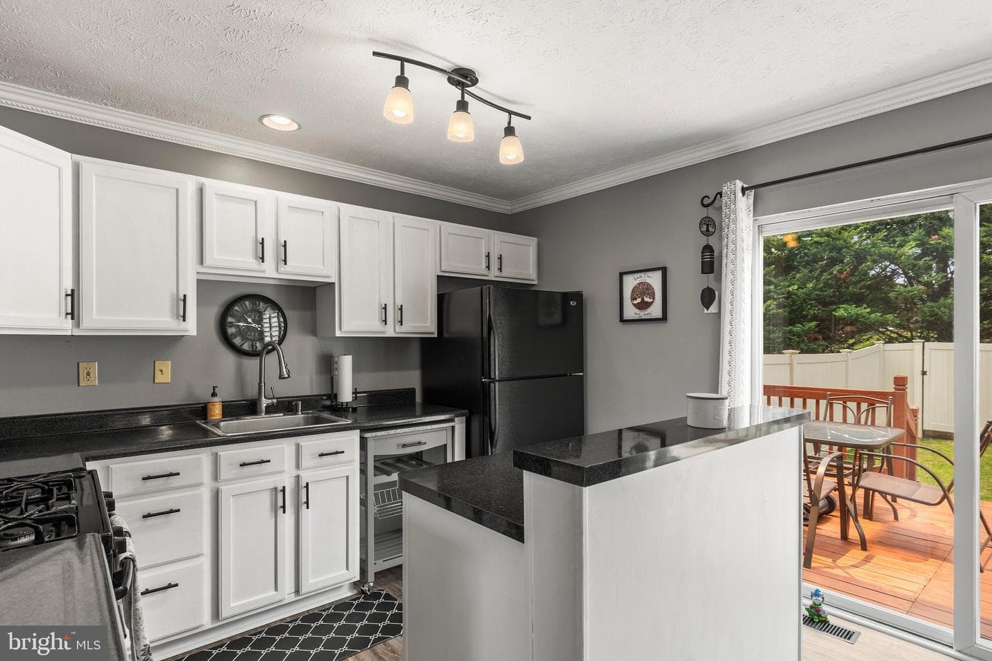 180 Country Ridge Drive photo 14