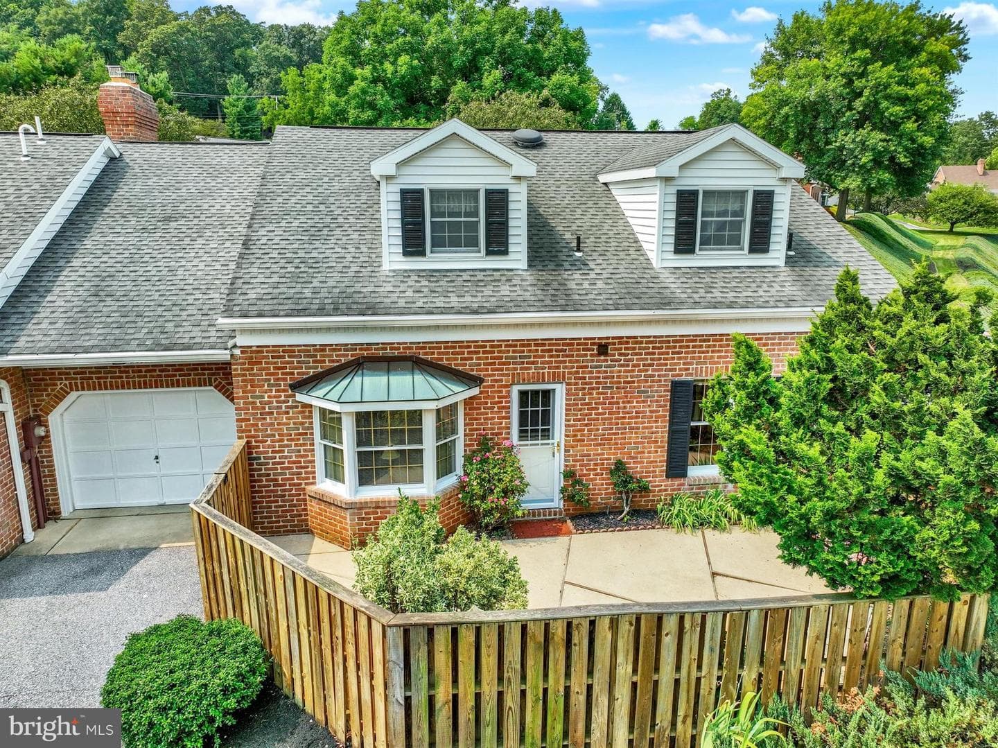 2032 Wyntre Brooke Drive photo 9