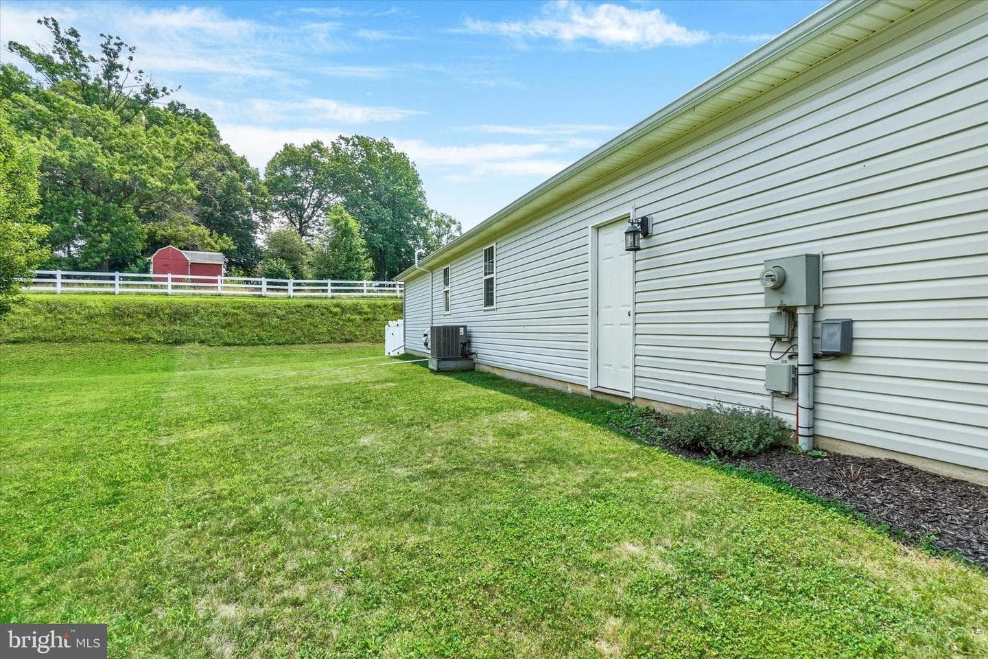 185 Biglar Court photo 27