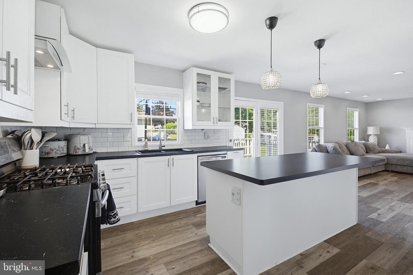 1802 Michelle Drive photo 8