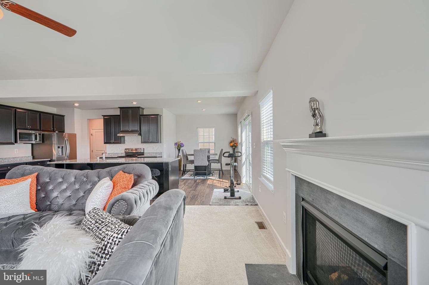219 Chadsworth Way photo 13