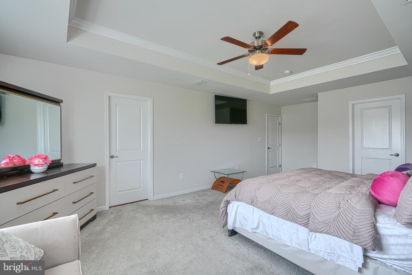 219 Chadsworth Way photo 31