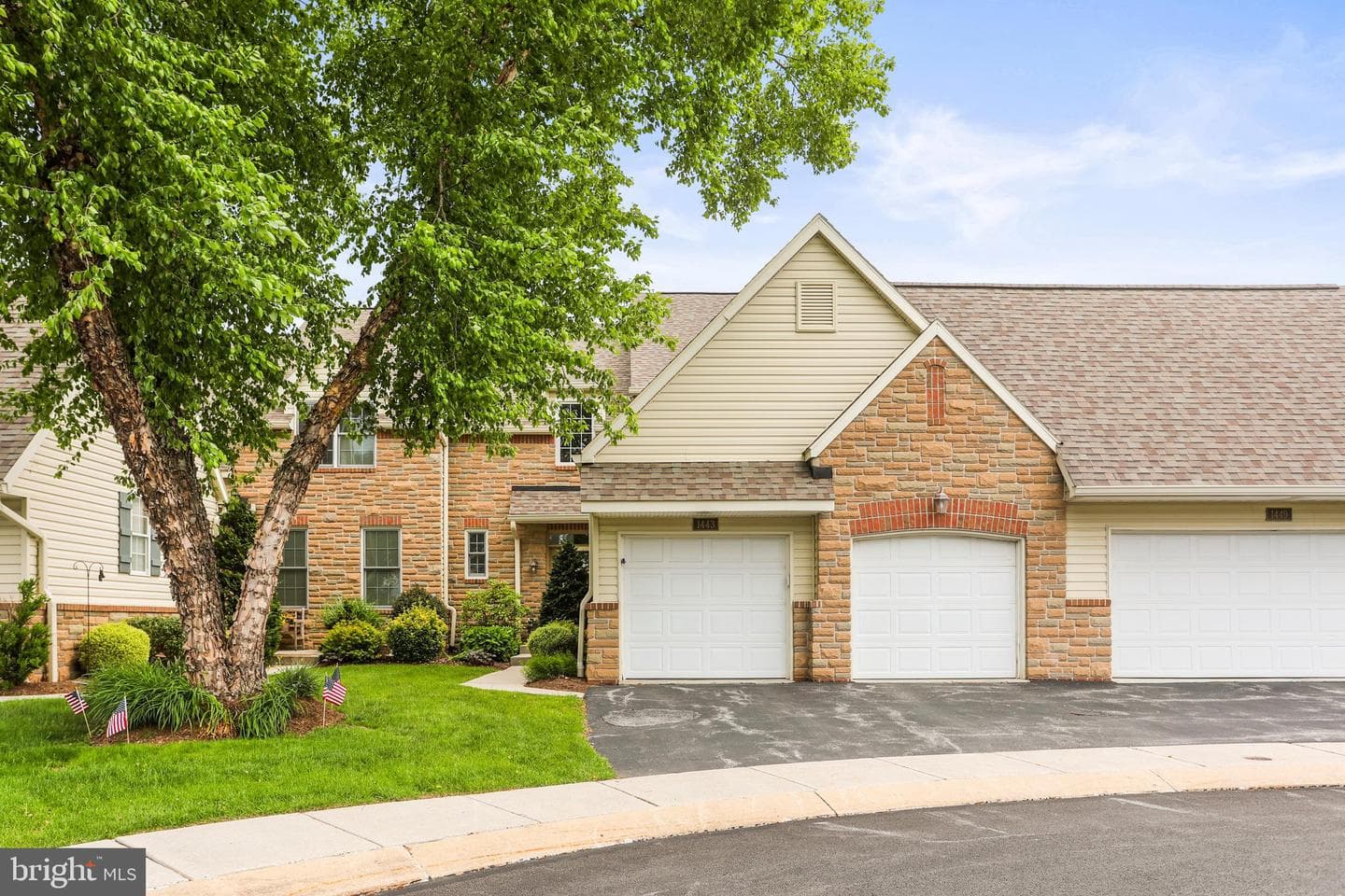 1443 Turnberry Court photo 3