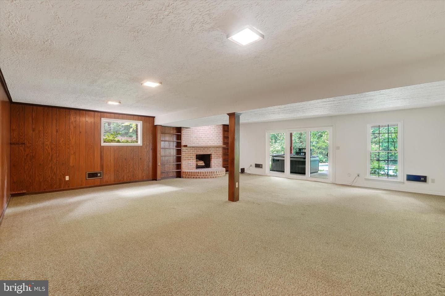 3706 Silverwood Drive photo 32
