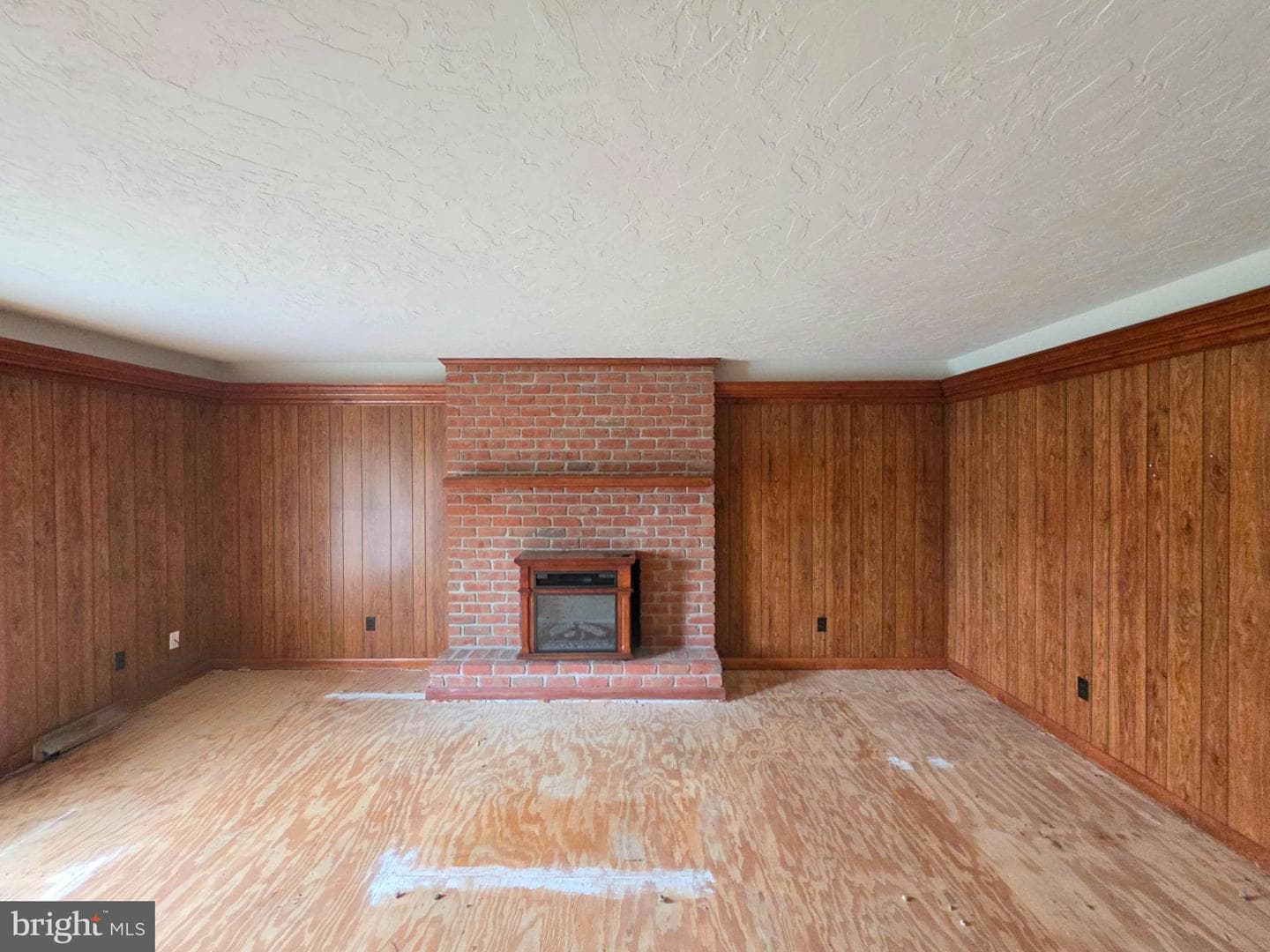 3765 Compton Lane photo 4
