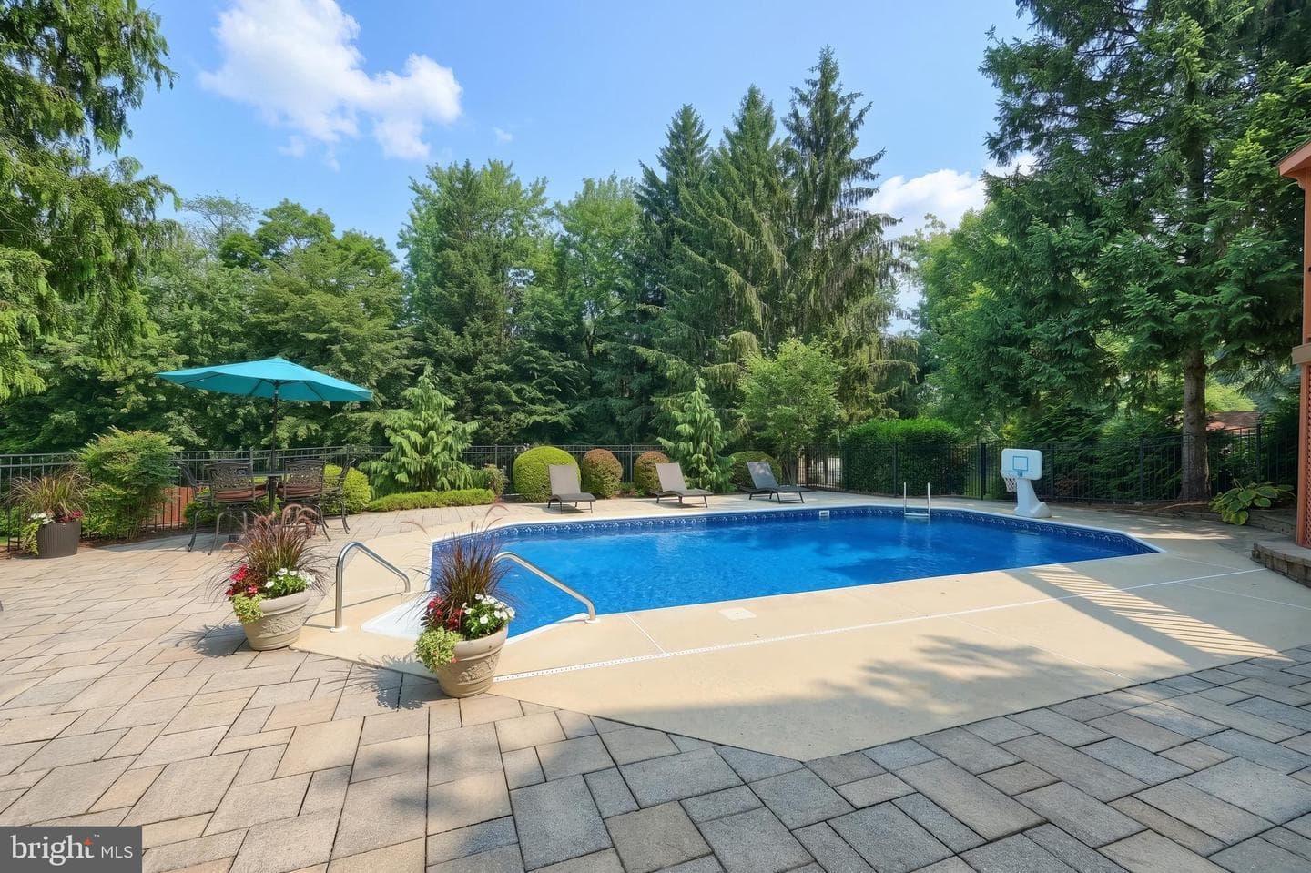701 Hoffman Road photo 65