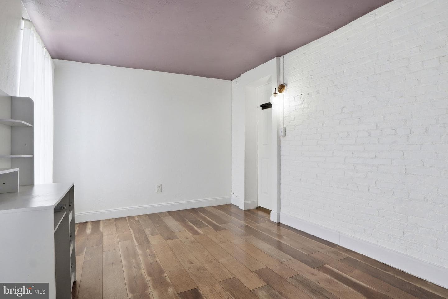 931 E Philadelphia Street photo 20