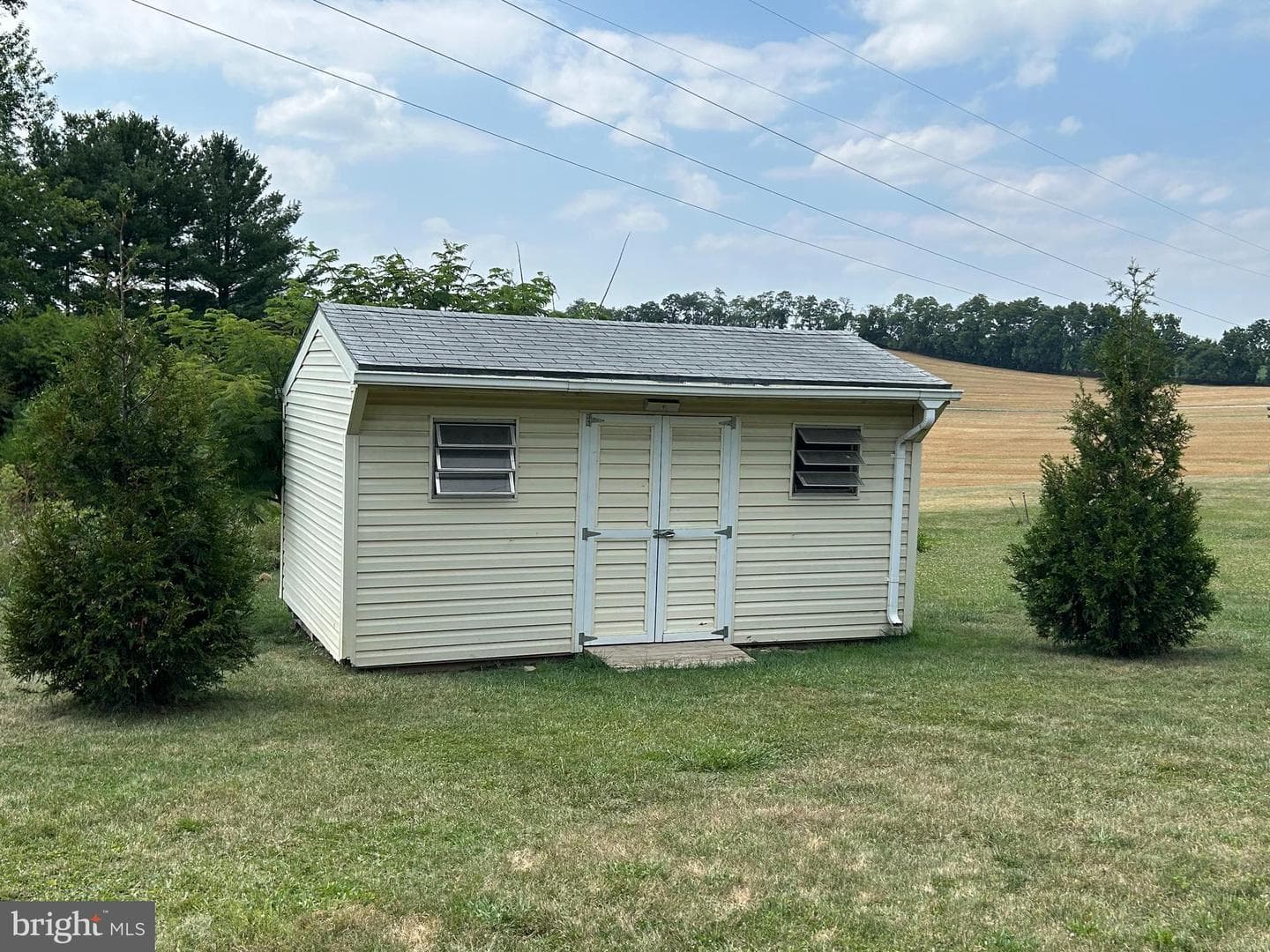 22 S Biesecker Road photo 7