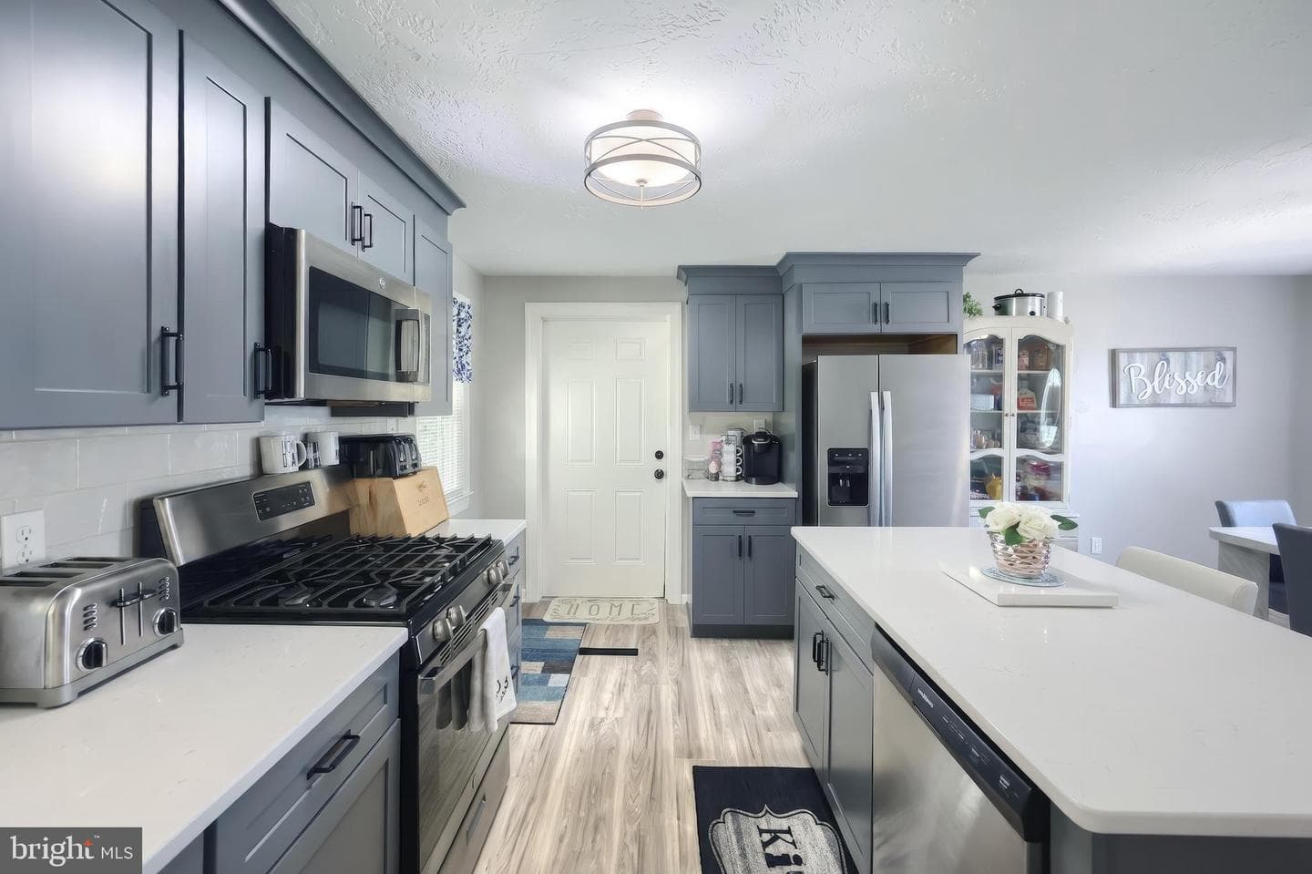 345 Canary Circle photo 10