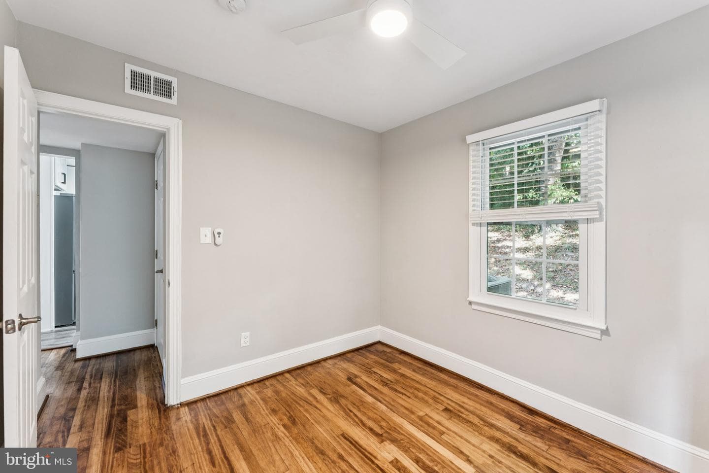 2153 N Taylor Street photo 12