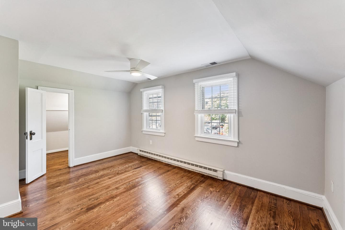 2153 N Taylor Street photo 28