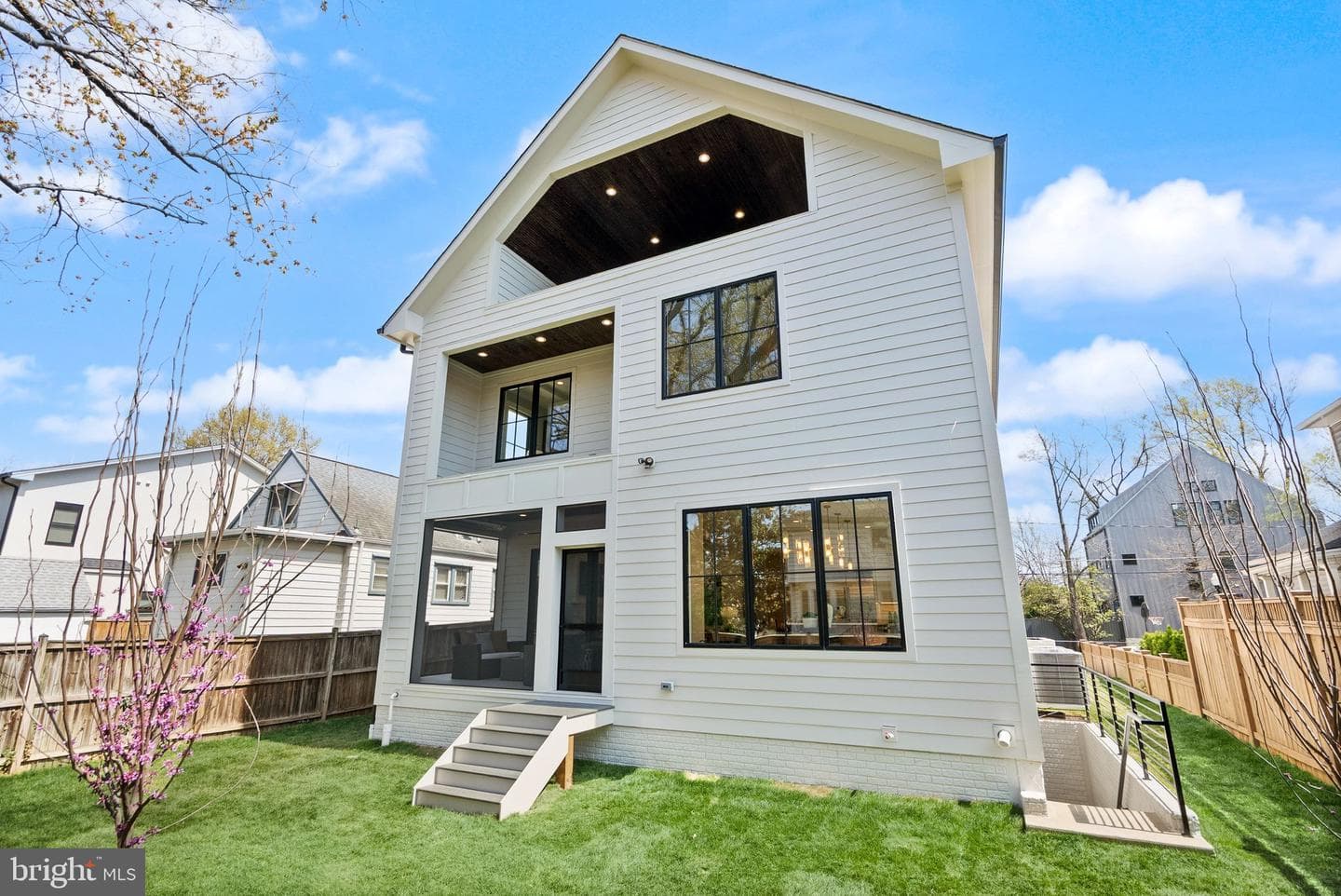 802 N Edgewood Street photo 64