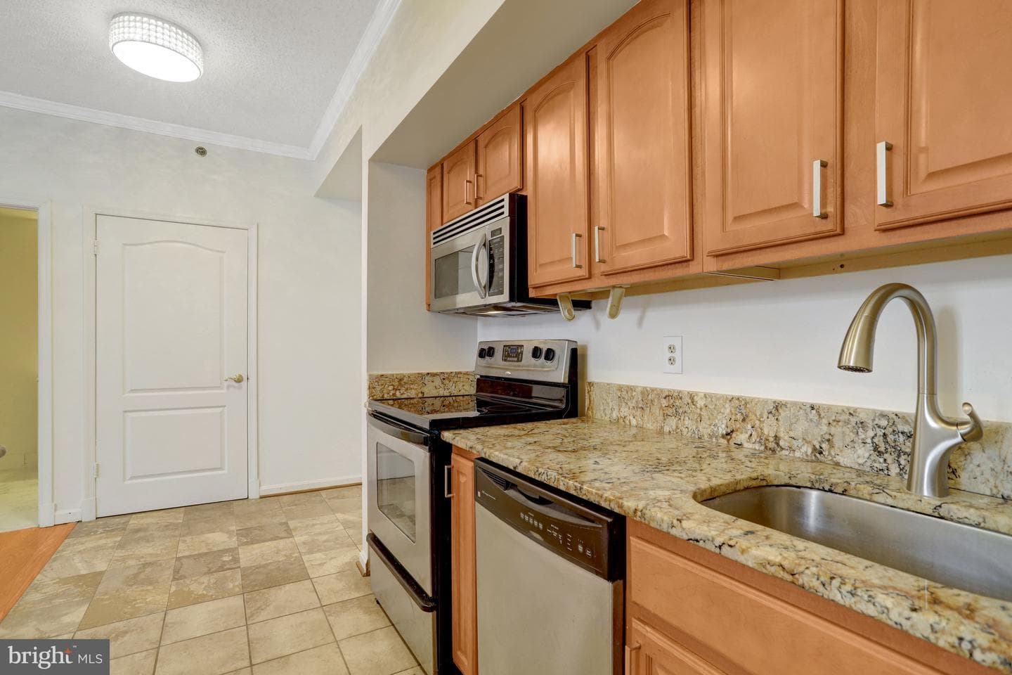 1211 S Eads Street #1011 photo 10