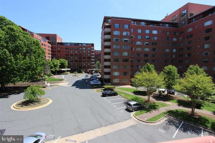 1121 Arlington Boulevard #443 photo 20